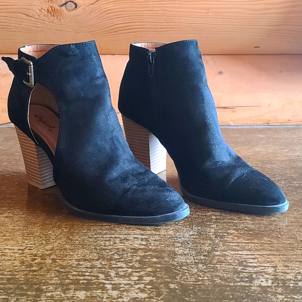 Black Qupid Booties